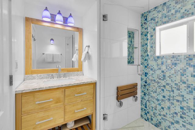 218 Aberdeen Court, Key Largo, FL 33070