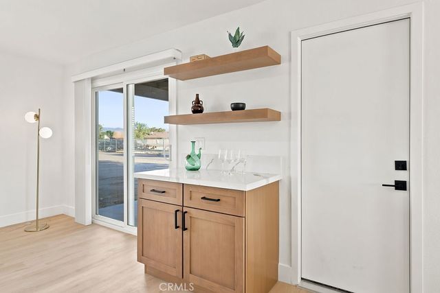 13229 Algonquin Road, Apple Valley, CA 92308