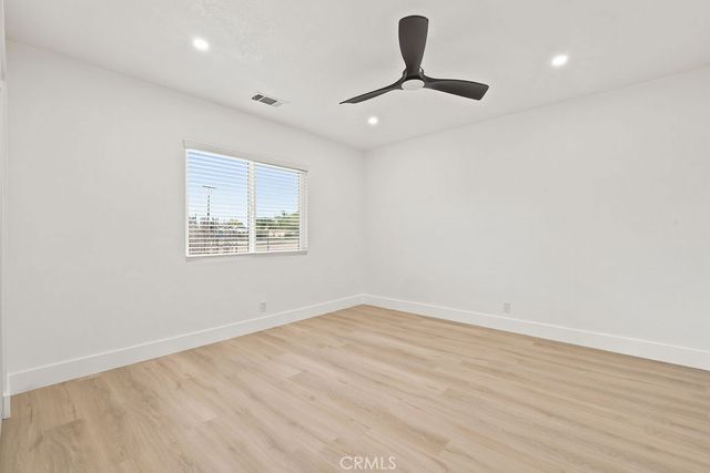13229 Algonquin Road, Apple Valley, CA 92308