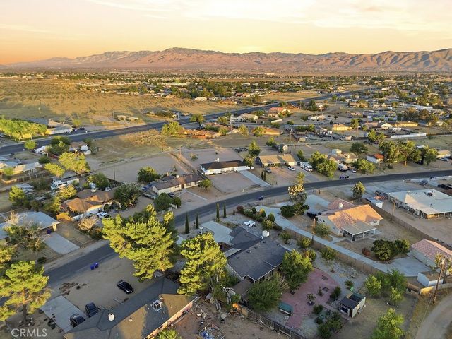 13229 Algonquin Road, Apple Valley, CA 92308