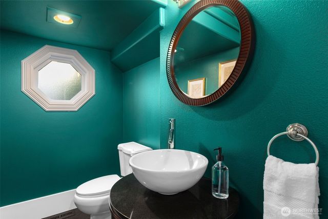 1147 Federal Avenue E, Seattle, WA 98102