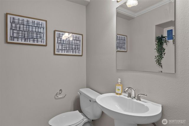 1147 Federal Avenue E, Seattle, WA 98102