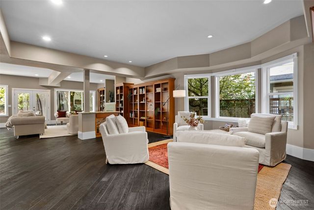 1147 Federal Avenue E, Seattle, WA 98102