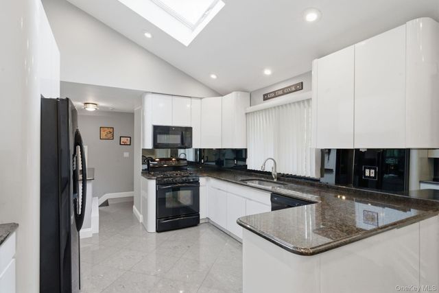 14 Penn Drive, Dix Hills, NY 11746