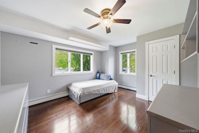 14 Penn Drive, Dix Hills, NY 11746