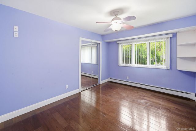 14 Penn Drive, Dix Hills, NY 11746