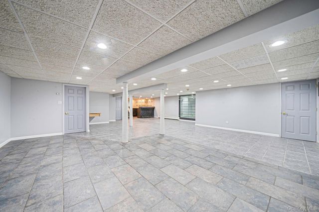 14 Penn Drive, Dix Hills, NY 11746
