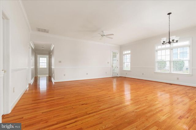 154 DANIEL CT, Strasburg, VA 22657