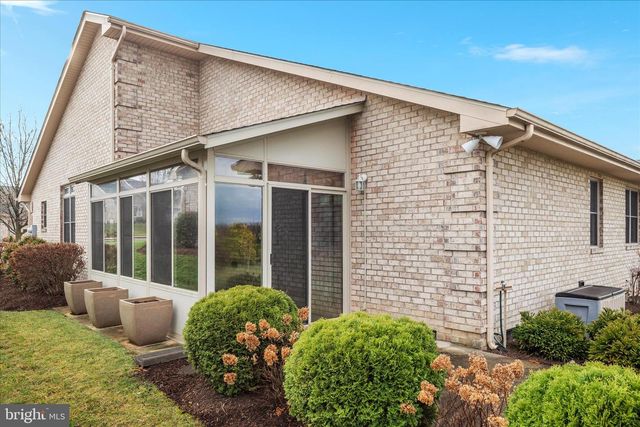 154 DANIEL CT, Strasburg, VA 22657