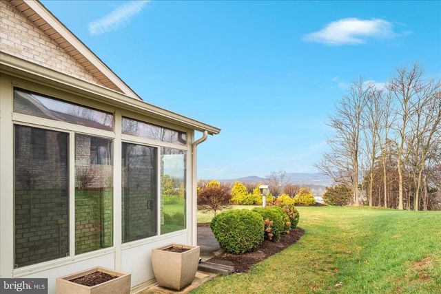 154 DANIEL CT, Strasburg, VA 22657