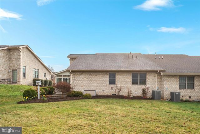 154 DANIEL CT, Strasburg, VA 22657