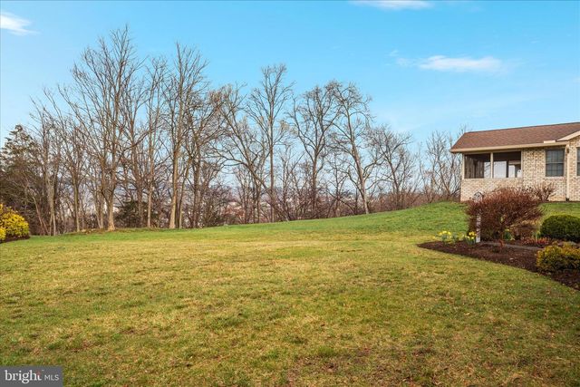 154 DANIEL CT, Strasburg, VA 22657