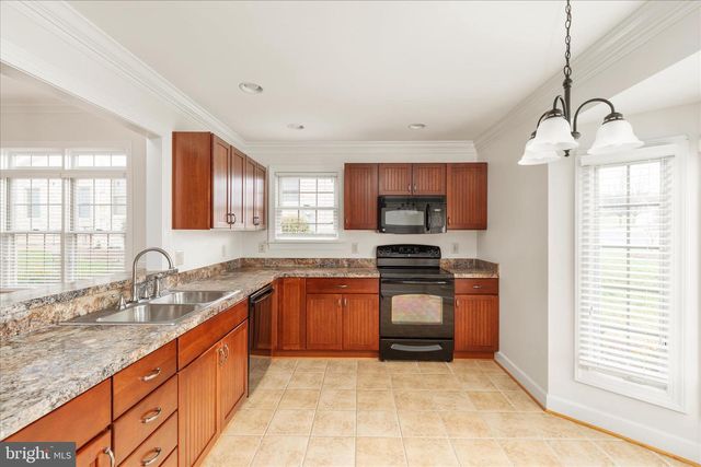 154 DANIEL CT, Strasburg, VA 22657