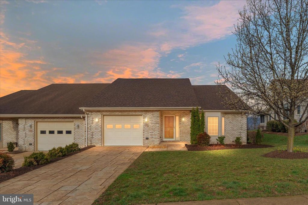 154 DANIEL CT, Strasburg, VA 22657