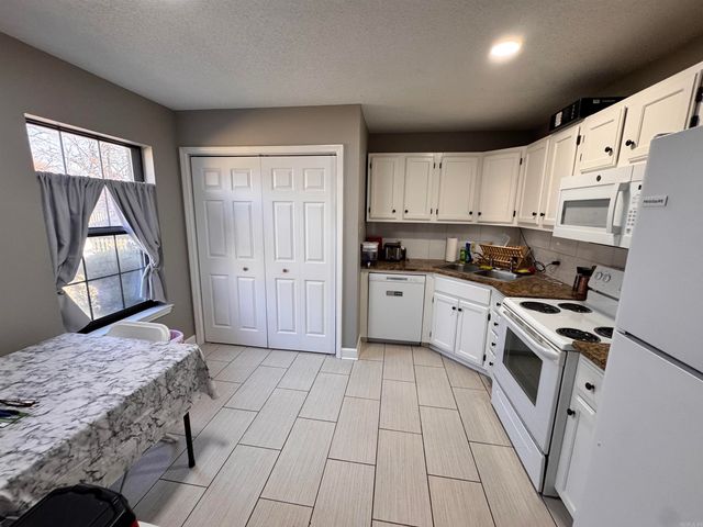 49 Garrett Road, Greenbrier, AR 72058