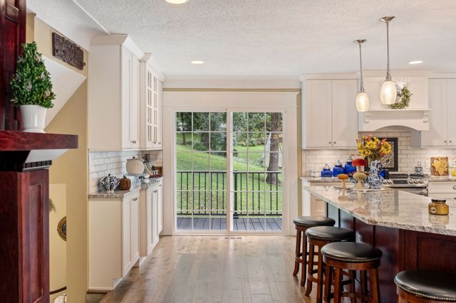 4060 NW 46th Place, Des Moines, IA 50310