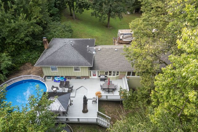 4060 NW 46th Place, Des Moines, IA 50310