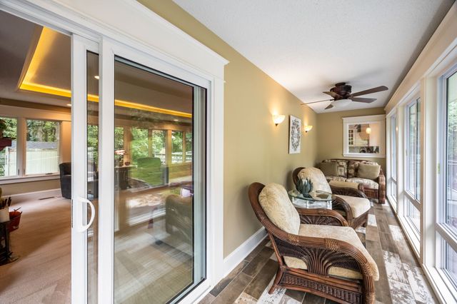 4060 NW 46th Place, Des Moines, IA 50310