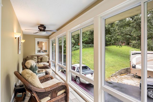 4060 NW 46th Place, Des Moines, IA 50310