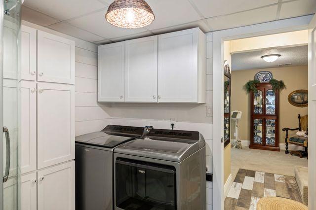 4060 NW 46th Place, Des Moines, IA 50310
