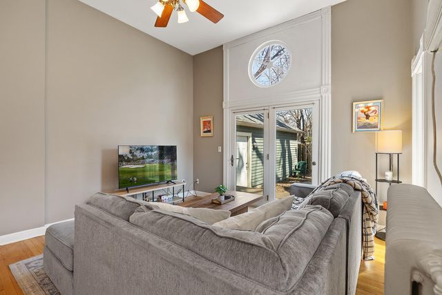 112 Western Avenue N 4, Saint Paul, MN 55102