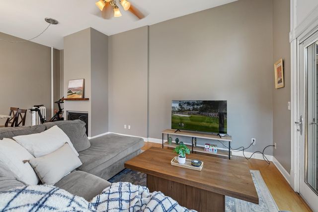 112 Western Avenue N 4, Saint Paul, MN 55102