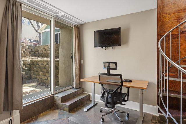 112 Western Avenue N 4, Saint Paul, MN 55102