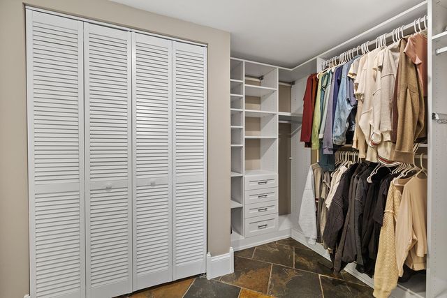 112 Western Avenue N 4, Saint Paul, MN 55102