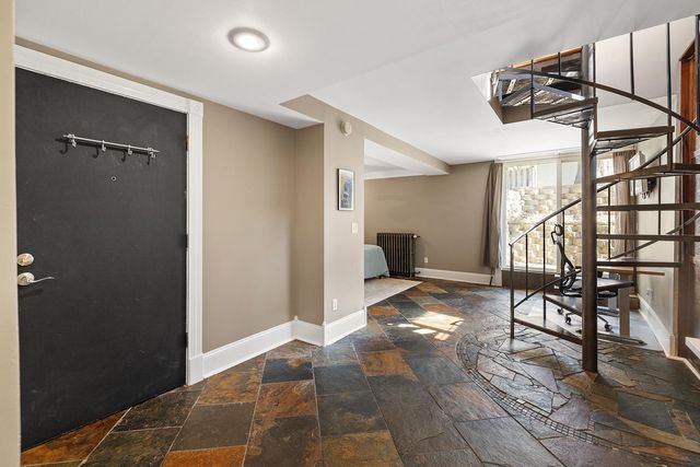 112 Western Avenue N 4, Saint Paul, MN 55102