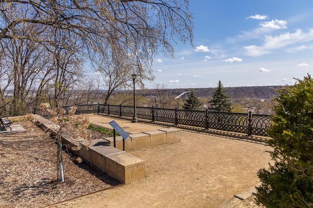 112 Western Avenue N 4, Saint Paul, MN 55102