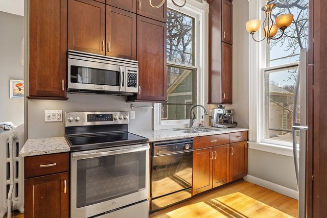 112 Western Avenue N 4, Saint Paul, MN 55102