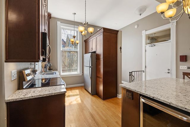 112 Western Avenue N 4, Saint Paul, MN 55102