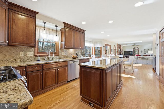 12765 GOLD CUP TRL, Manassas, VA 20112