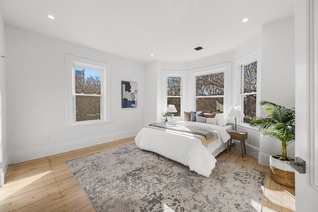 66 Sixth St 3, Cambridge, MA 02141