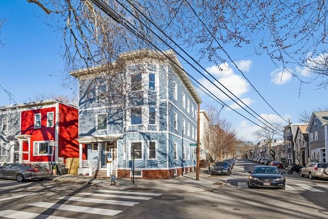 66 Sixth St 3, Cambridge, MA 02141