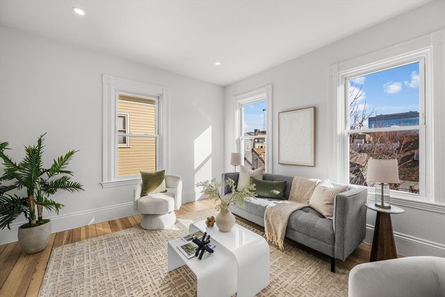 66 Sixth St 3, Cambridge, MA 02141