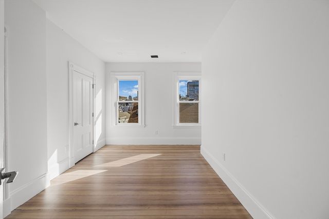 66 Sixth St 3, Cambridge, MA 02141