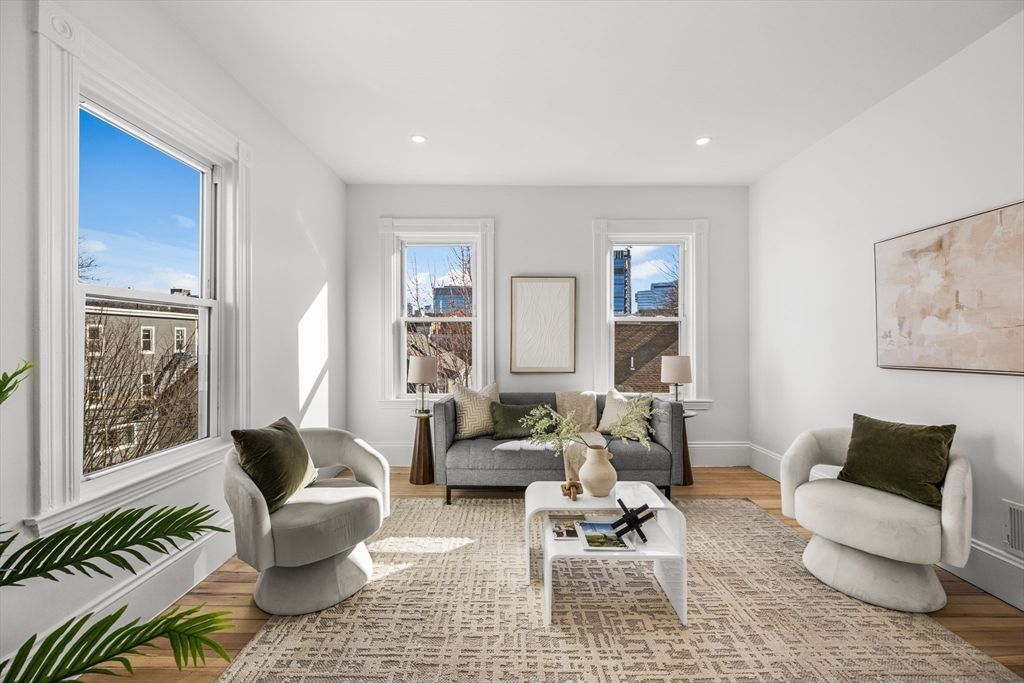 66 Sixth St 3, Cambridge, MA 02141