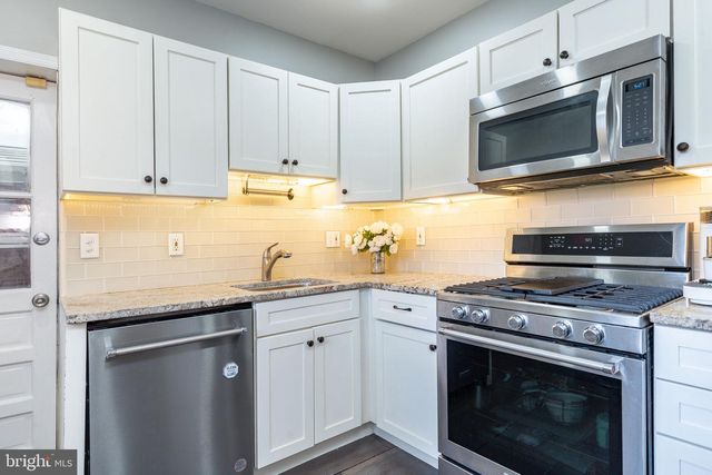 708 FITZWATER ST, Philadelphia, PA 19147