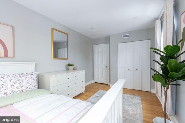 708 FITZWATER ST, Philadelphia, PA 19147