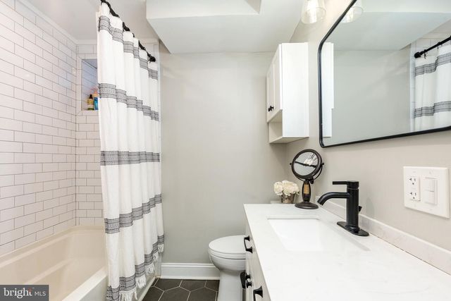 708 FITZWATER ST, Philadelphia, PA 19147