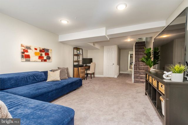 708 FITZWATER ST, Philadelphia, PA 19147