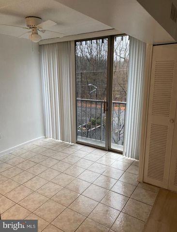 401 COOPER LANDING RD #320, Cherry Hill, NJ 08002