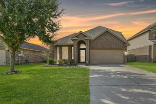 21611 Champagne Drive W, Porter, TX 77365
