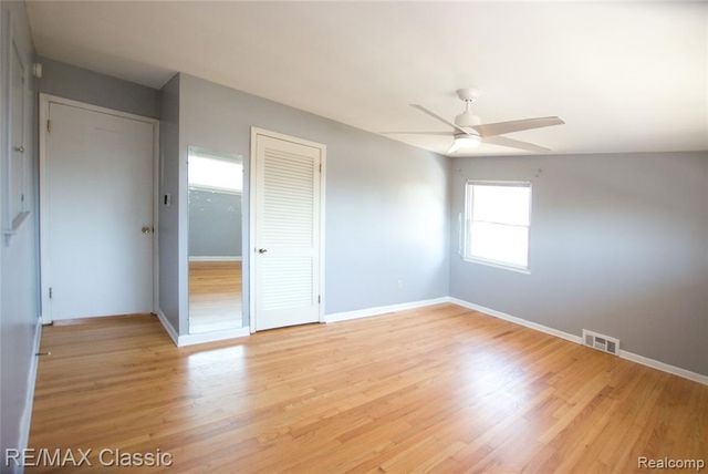 2604 Rochester Road, Royal Oak, MI 48073