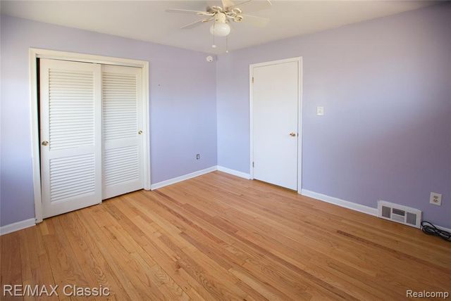 2604 Rochester Road, Royal Oak, MI 48073