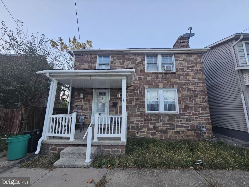 977 EDISON ST, York, PA 17403