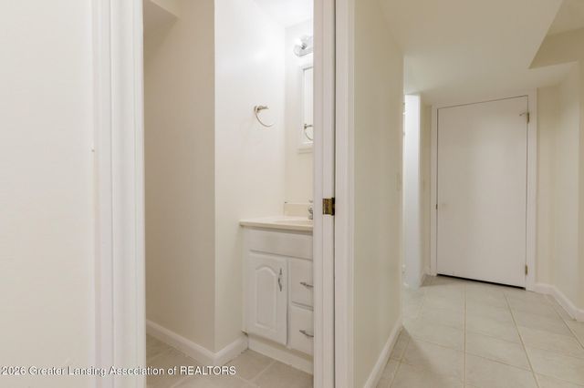 3882 Okemos Road, Okemos, MI 48864