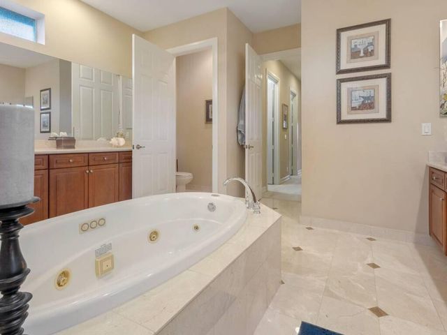 7689 NW 117th Lane, Parkland, FL 33076
