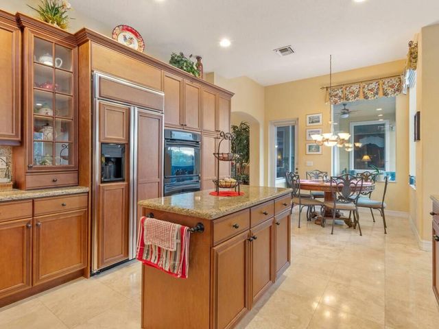 7689 NW 117th Lane, Parkland, FL 33076